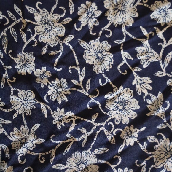 Vintage Eddie Bauer Floral Skirt with Elastic Band Size M/L It has POCKETS - Picture 2 of 2